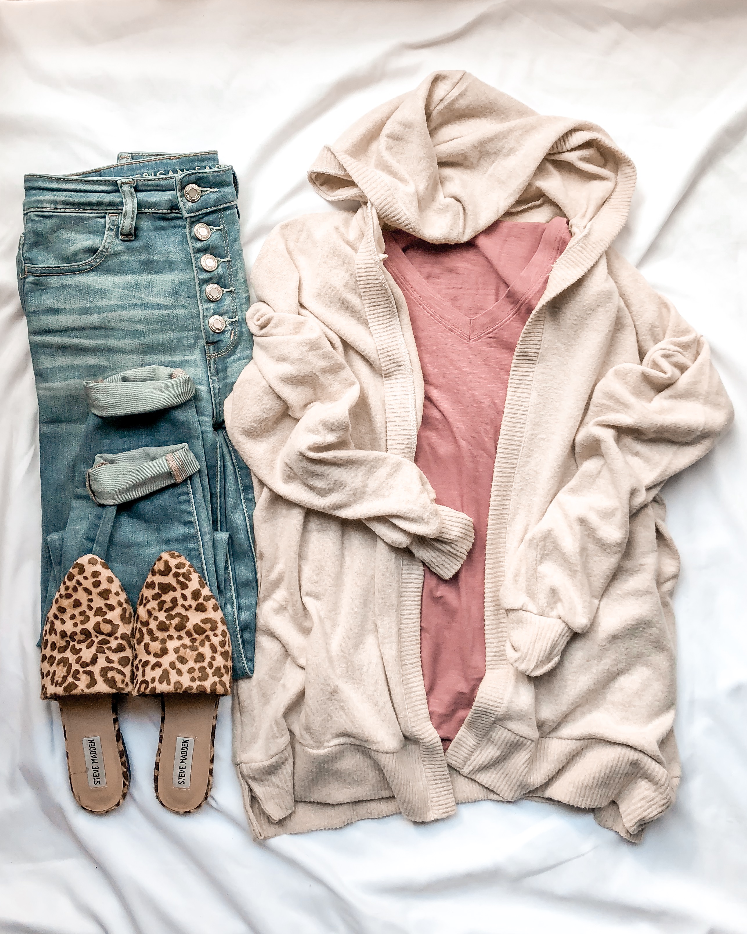 american eagle high waist jeans, next level stretch, button up jeans, steve madden trace mules, leopard mules, cheetah mules, aerie, aerie soft v-neck basic, long sleeve basic tee, american eagle plush cardigan, soft cardigan,