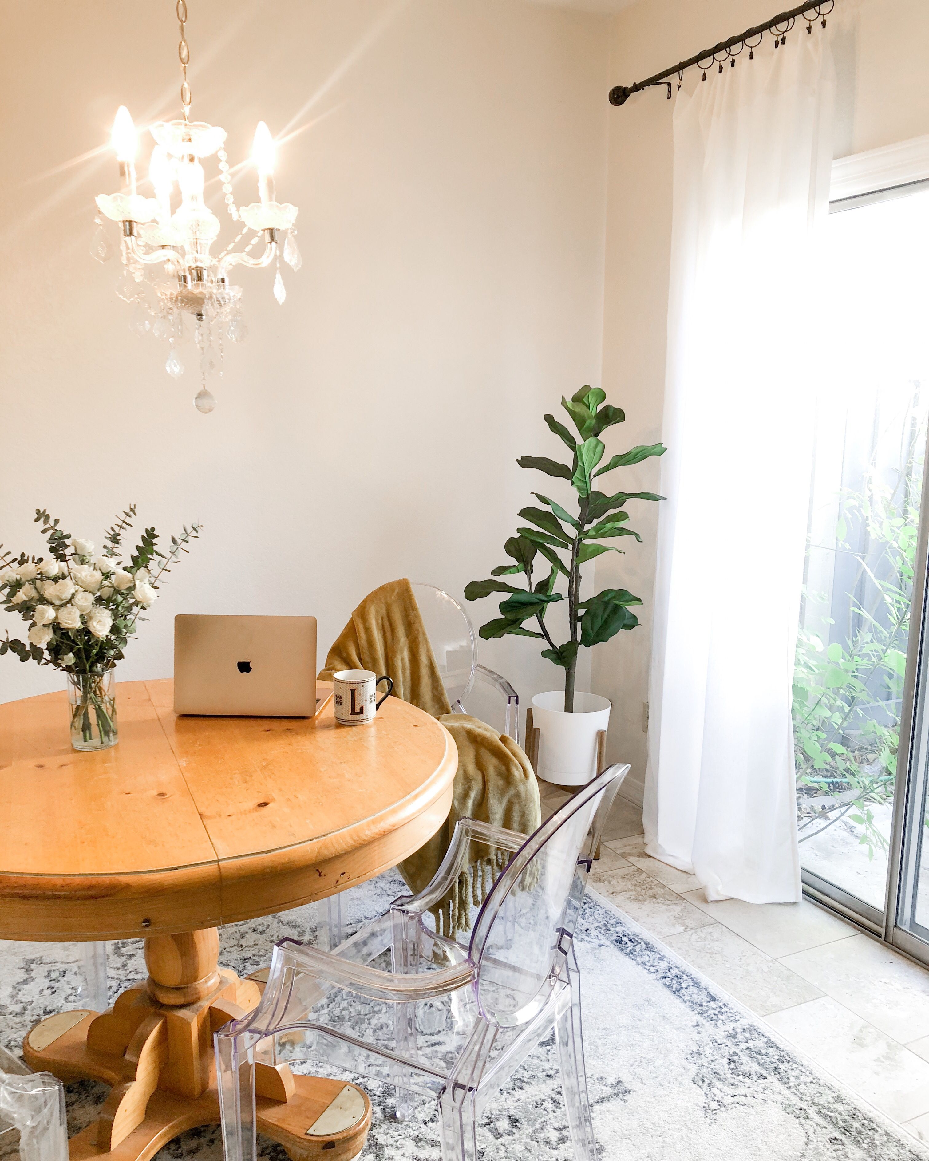 gorgeous boho chic dining room