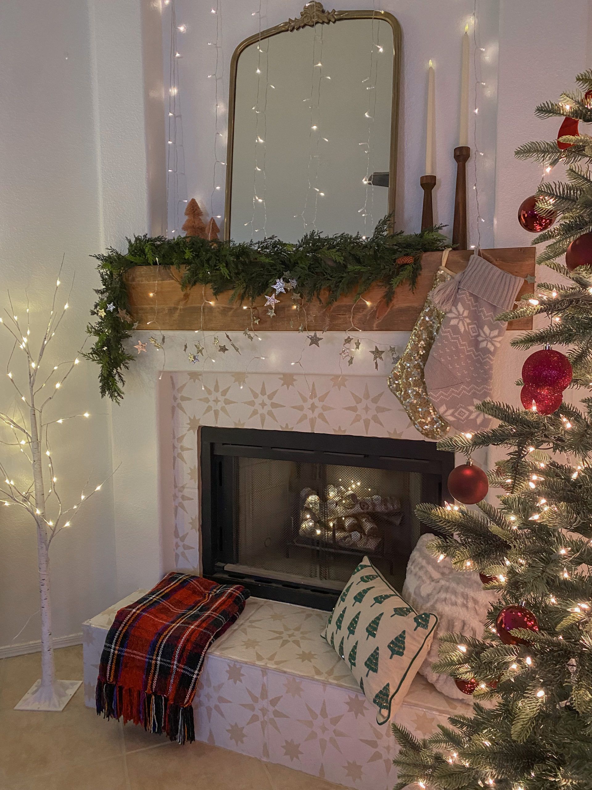 christmas living room, christmas fireplace decor, curtain fairy lights on fireplace, christmas mantle decor