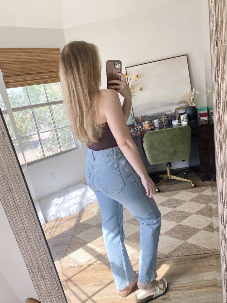 abercrombie dad jeans. dad jeans outfit. dad jeans vs mom jeans. abercrombie jeans guide