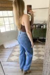 jeans that flatter. flattering jeans. abercrombie loose fit jeans. abercrombie jeans guide