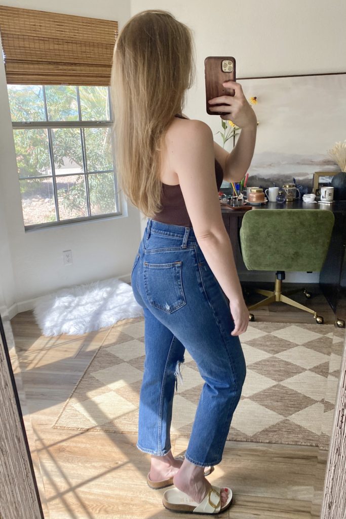 abercrombie ankle straight jeans. jeans for short girls. flattering jeans. straight leg jeans.