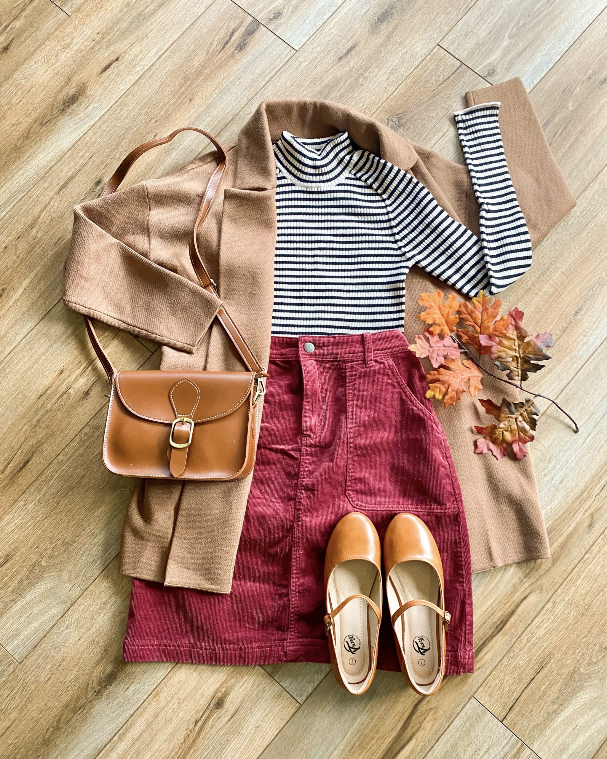 Red era outfit. Eras tour outfits RED. Red taylor's version. Red outfit for fall. Red Era fall outfit.