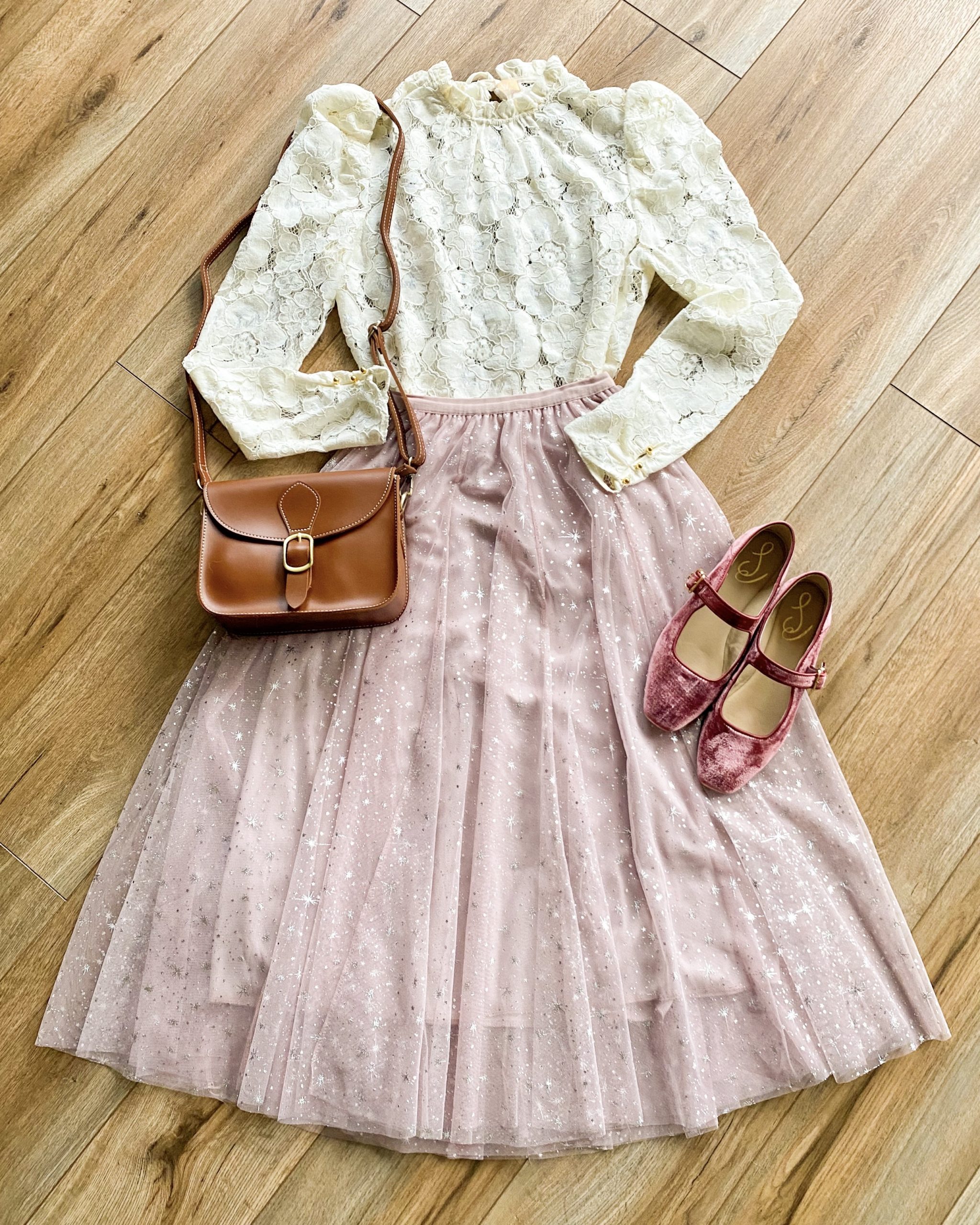 speak now outfit ieas. eras tour movie outfits. eras tour outfit ideas. eras tour outfits speak now. speak now eras outfit