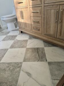 checkerboard bathroom floor, checker tiles, grey and white marble checkered floors