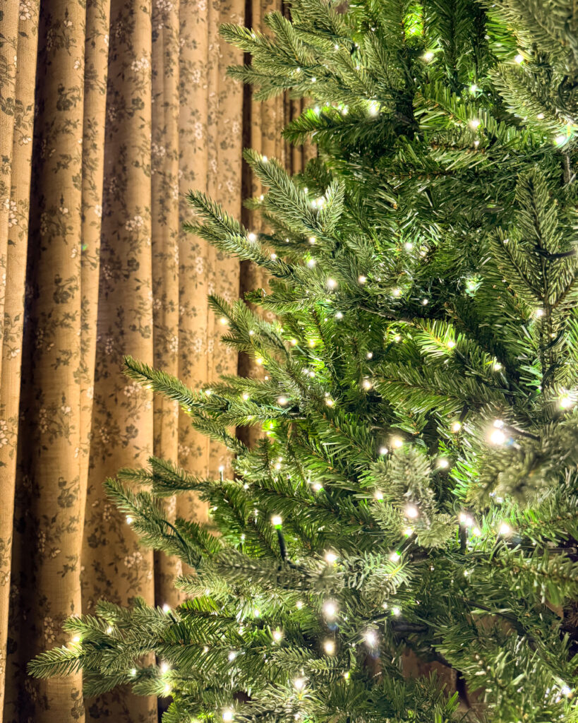 warm white twinkly led lights christmas tree. lowe's christmas tree.