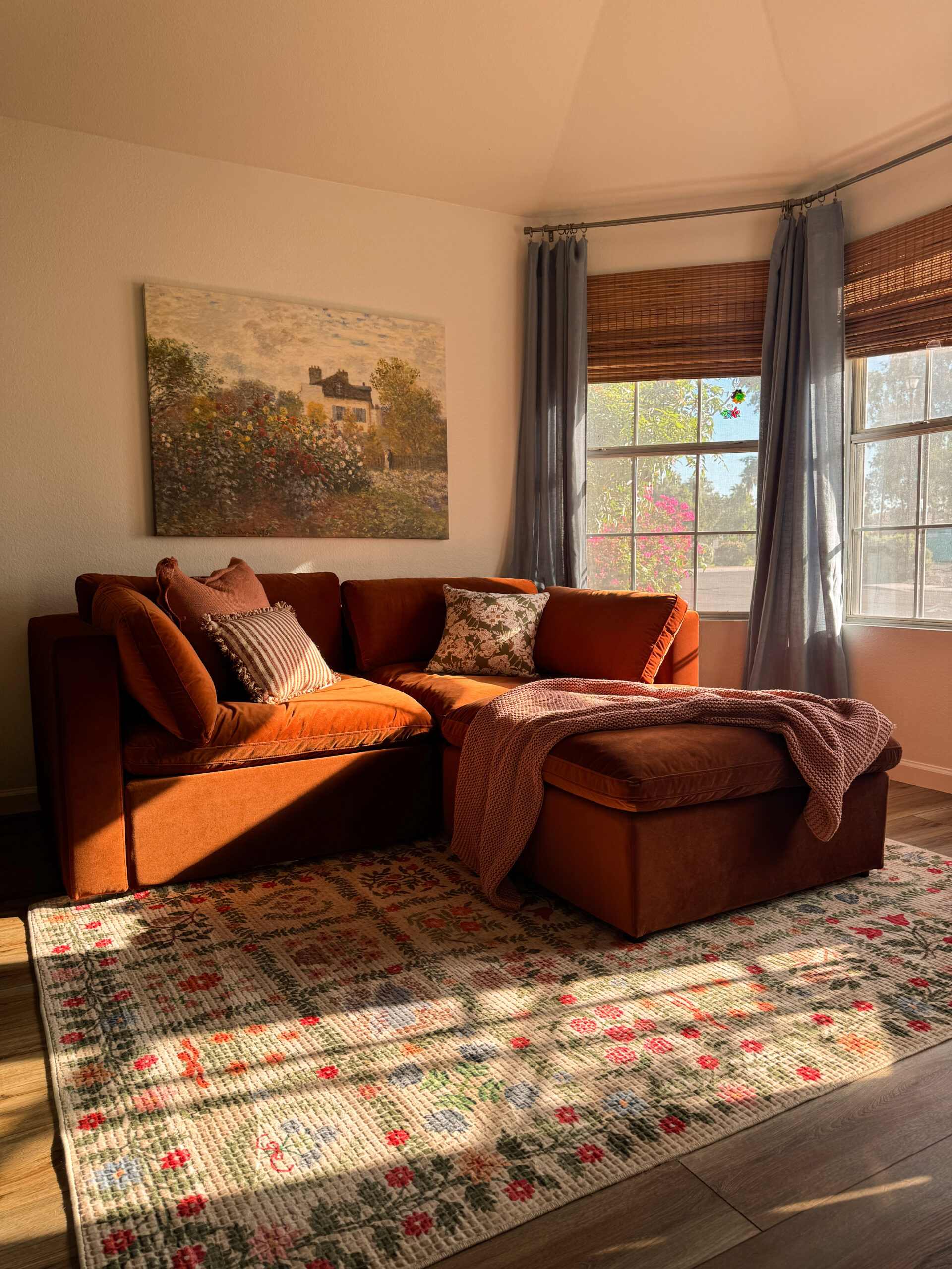 Bellamia Sofa Review – our Stunning Red Velvet Bella Sofa